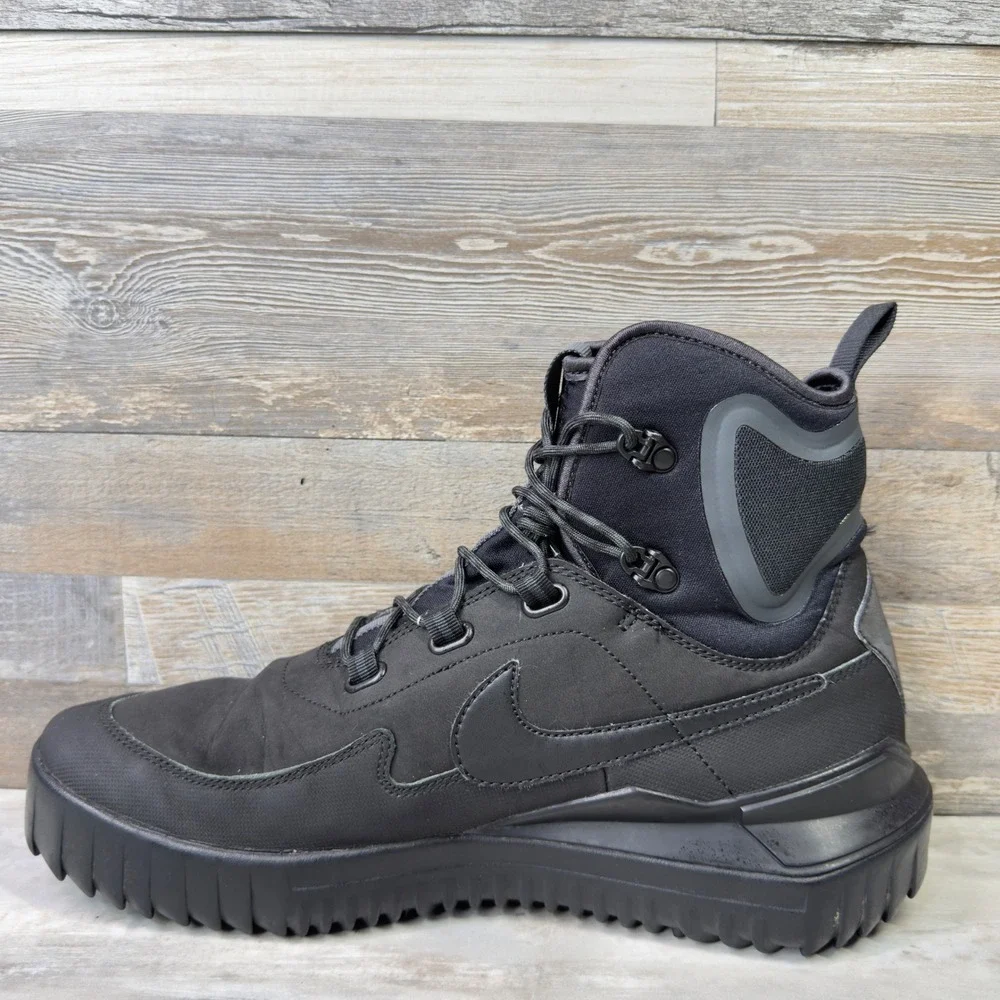 Nike Air Wild Mid ACG Mens Size 10.5 Boots Tactical Hiking High Top Triple Black